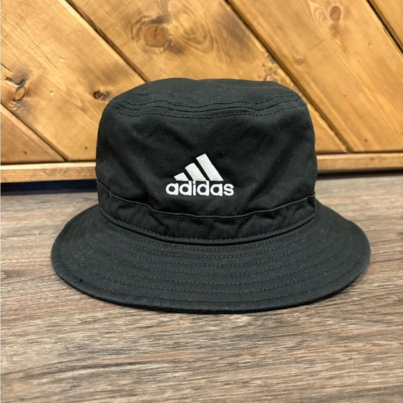 Adidas Classic Black Hat One Size - Picture 1 of 3
